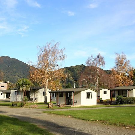 Parklands Marina Holiday Park بِكتون المظهر الخارجي الصورة