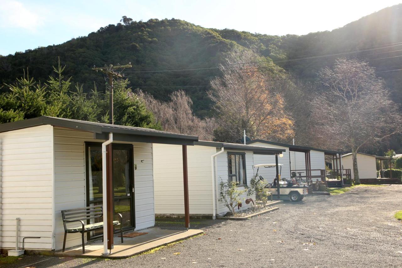 Parklands Marina Holiday Park بِكتون المظهر الخارجي الصورة