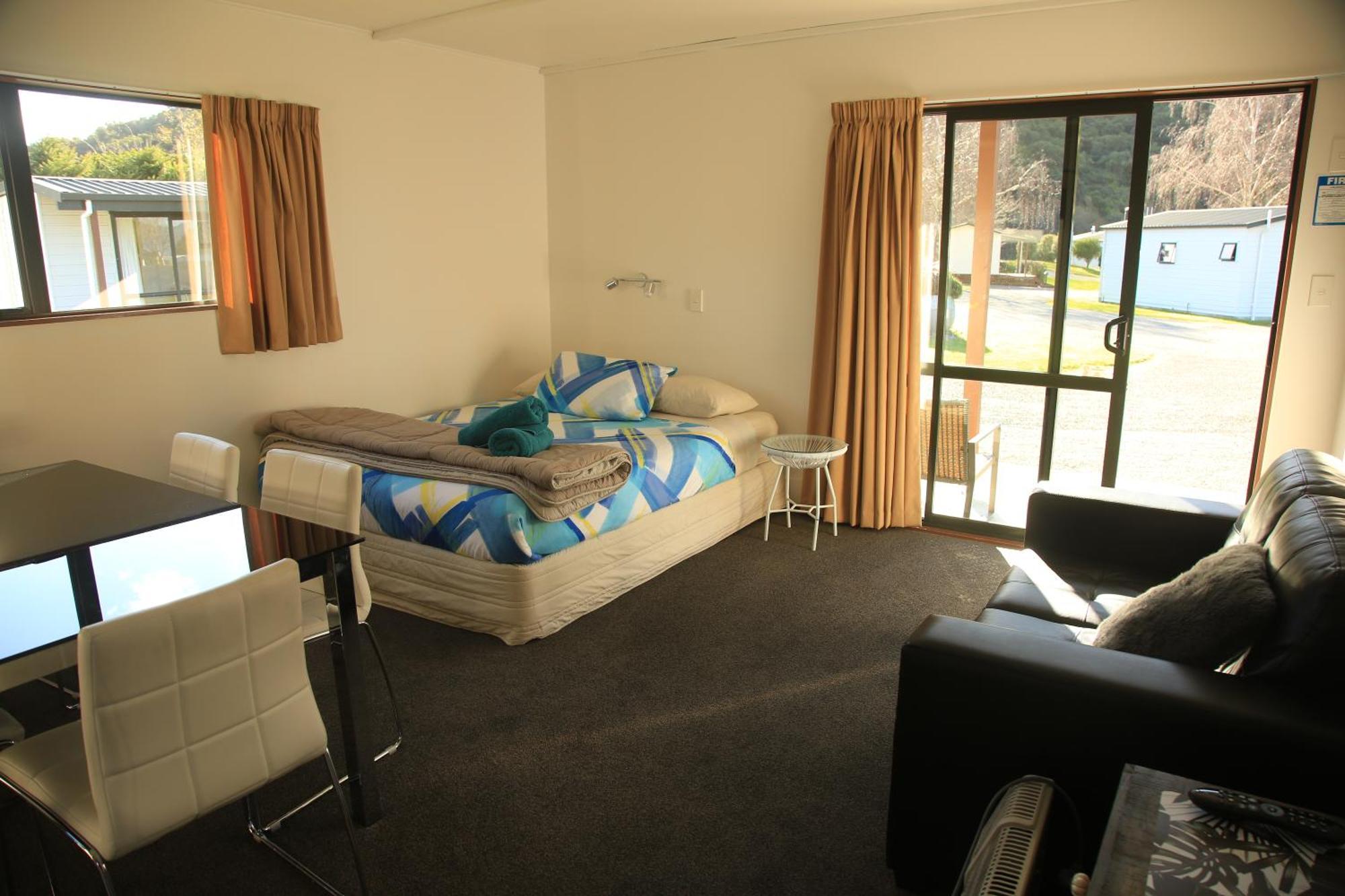 Parklands Marina Holiday Park بِكتون المظهر الخارجي الصورة