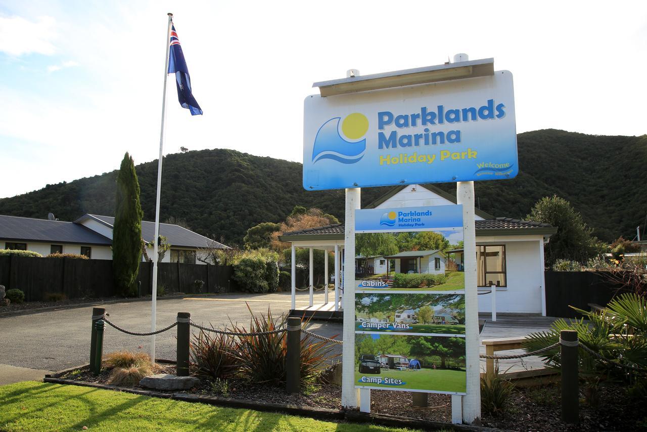 Parklands Marina Holiday Park بِكتون المظهر الخارجي الصورة